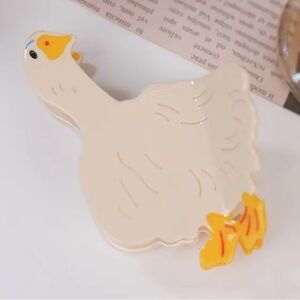 Goose Duck Easter claw clip 🪿for hair
